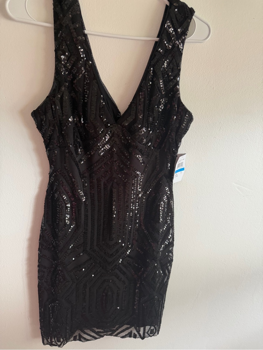 Women’s Black Sequin V-Neck Cocktail Dress